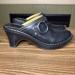 Frye Charlotte Ring Black Leather Mules Women’s Size 10M